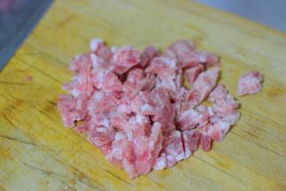 切猪肉末