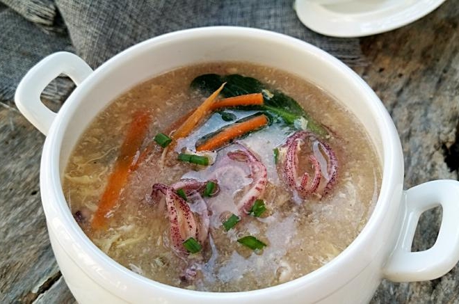 八带酸辣汤
