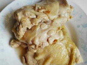 煎好的鸡排盛出