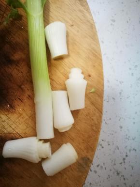 蒜白适量