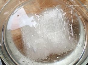 粉丝泡着
