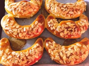 烤箱预热150度，烤20分钟