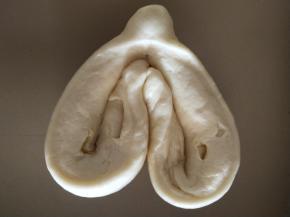 如图分别向中间折进去