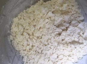 开水和面，成絮状