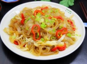 美味出锅，香辣炒红薯粉