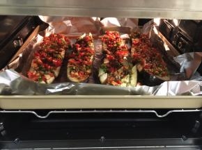 烤箱提前预热190度，上下火，烤20分钟