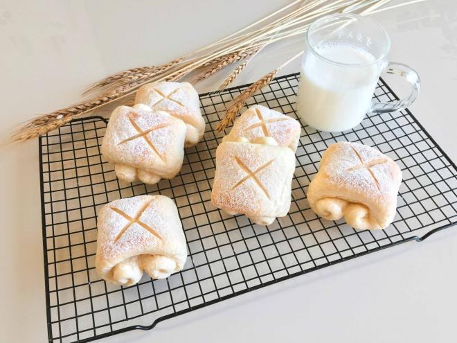 日式牛奶面包卷