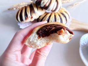 赶紧咬一口，超级好吃，瞬间记忆被拉回小时候