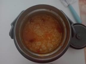 早上打开盖子，粥已经好了。