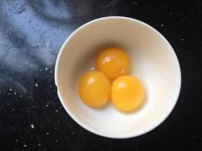 蛋黄