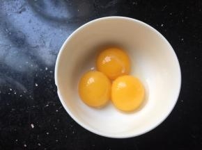 蛋黄