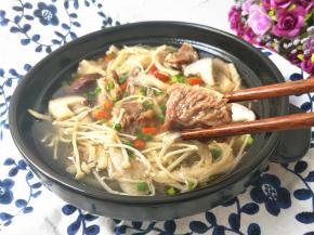 牛肉酥烂，汤汁醇香。