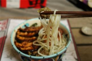 能吃到大颗的牛肉呢