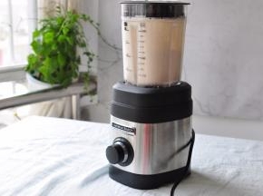 打至花生核桃露细腻香滑为止。多打一会没关系，它有四重保护。电机过热保护，马达过速保护，磁点保护，电流过载保护。让你在使用过程中安然无忧。