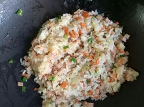 翻炒均匀即可起锅