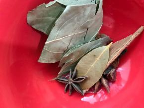 八角桂皮香叶清洗一下