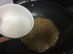 最后加水淀粉勾芡
