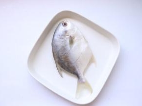 腌制好之后去除葱姜蒜辣椒