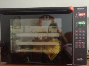 送入提前预热好的猛犸象风炉，190度17分钟即可。