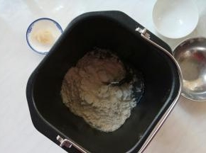 除猪油外，其它混合。