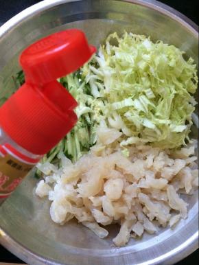 加入适量的香油增香。