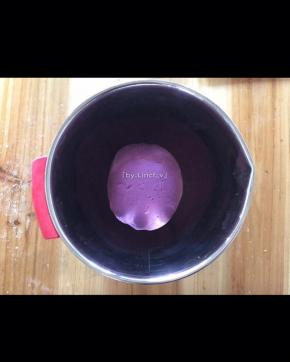 揉成光滑的面团
