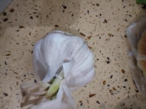 凉拌菜很适合蒜放点蒜也健康