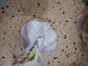 凉拌菜很适合蒜放点蒜也健康