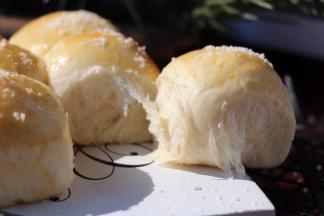 香喷喷的椰蓉面包来喽！拉丝，超级软哦！