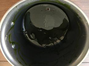 加入6克抹茶粉搅拌均匀。