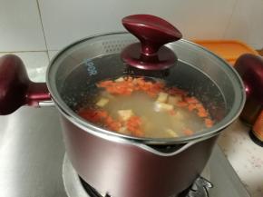 盖锅盖在煮20_30分钟，根据水加的多少，要煮的粘稠了就好了。