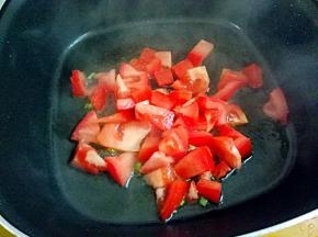 下茄丁炒出汁