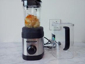 插上插头，启动机器，从1档慢慢加速，罩上静音罩