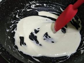 待棉花糖全部融化。