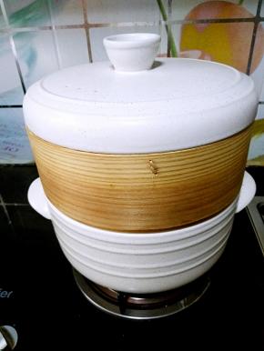 盖好盖子之后大火蒸15分钟