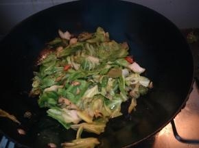 放点香醋炒匀即可