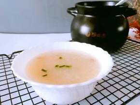 用碗装起来。撒上葱末即可