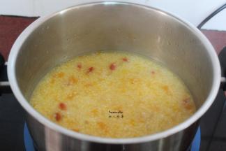 熬好的南瓜小米粥