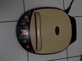 盖上电饼铛，自主烙烤，速脆档，90秒就可以了；