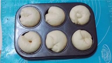 当面团涨至9分满时