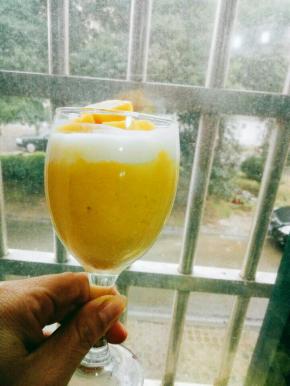 下雨天，来上这么一杯感觉好幸福啊！