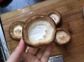 挖掉根部
