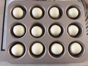 码入12连圆膜模具内