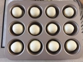 码入12连圆膜模具内