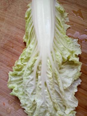 白菜叶洗净