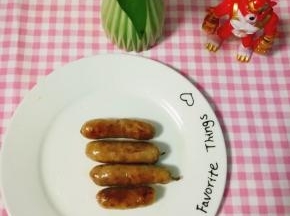 做好的脆皮肠可煎，可烤，可煮可蒸。