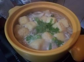 撒上葱花。