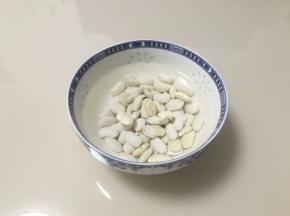 白芸豆需要提前一夜凉水浸泡