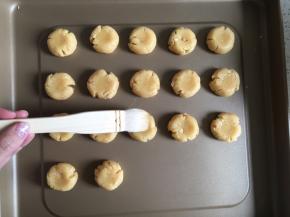 均匀刷上全蛋液（配方外）