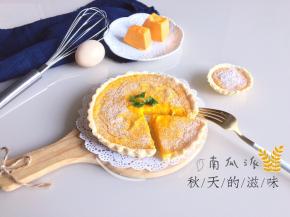 出炉～筛上防潮糖粉，切块开吃吧